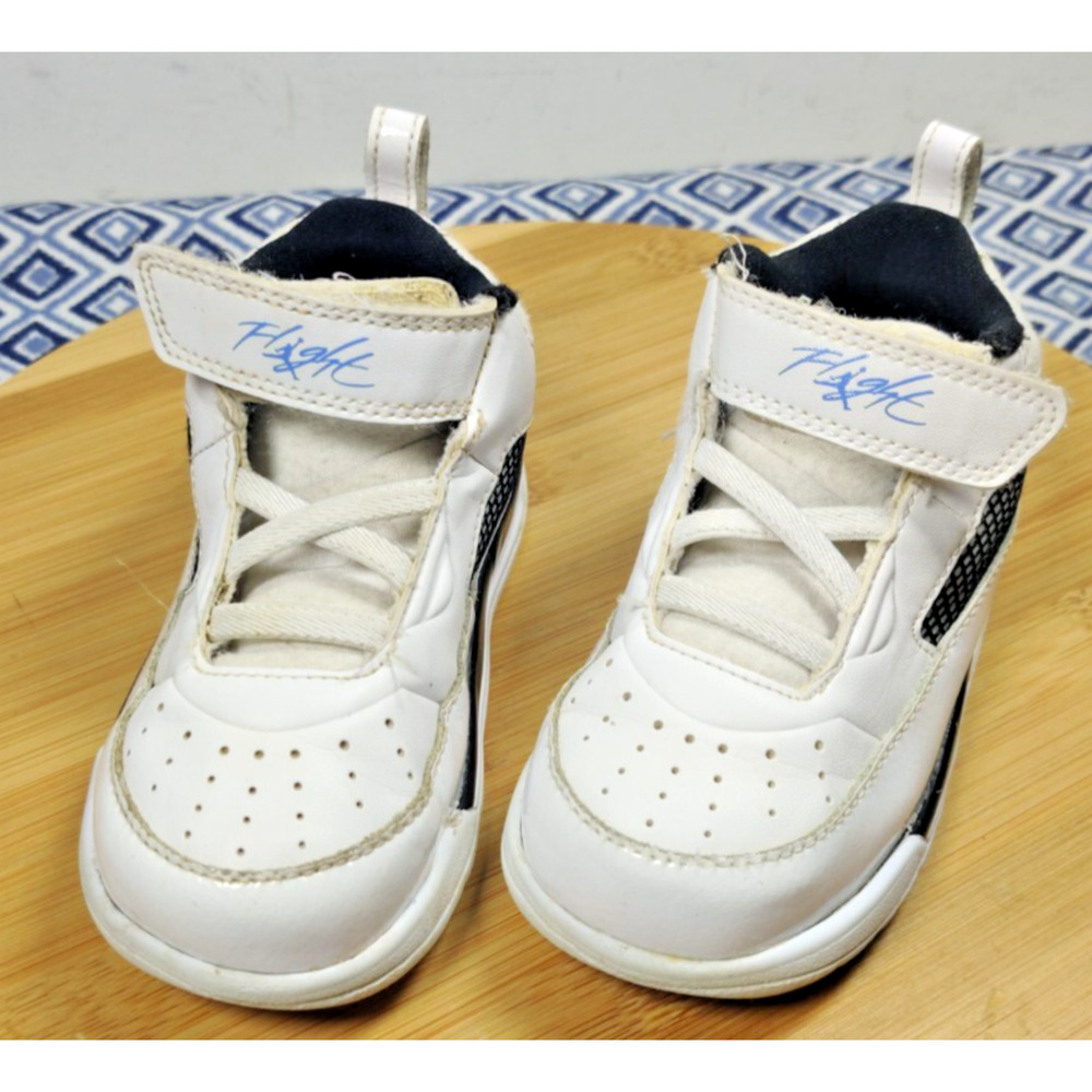 Nike Air Jordan Flight baby / toddler Size US 8C White Sneaker - Picture 1 of 16